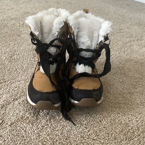 Cat & Jack Girls Snow Boots